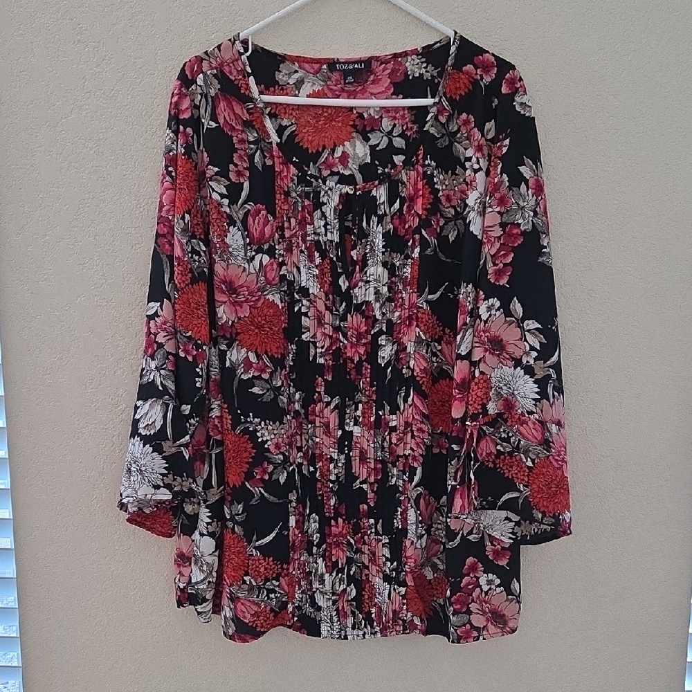 Roz & Ali Black and Pink Floral Blouse